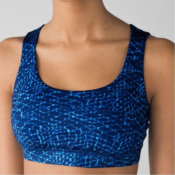 Lululemon Bra Energy SZ 4 - Picture 8 of 8